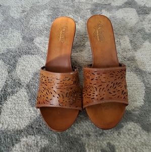 Unlisted Dot Com BN Tan Mule - 5" Heels - Size 10M
